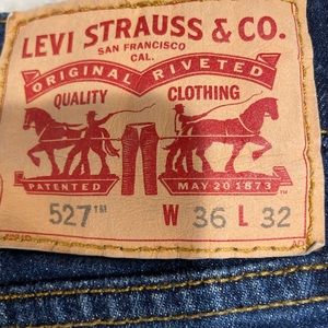 MEN’S LEVI JEANS 36x32 LIKE NEW